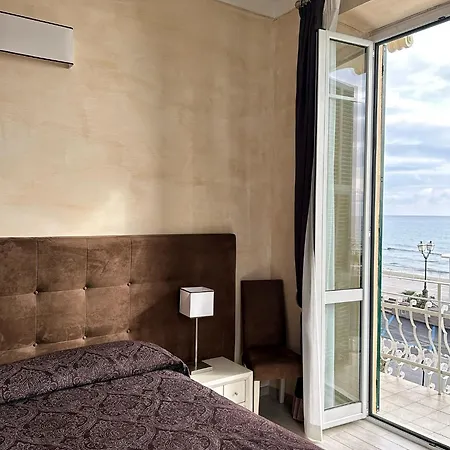 Hotel Villa Igea Alassio Exterior photo